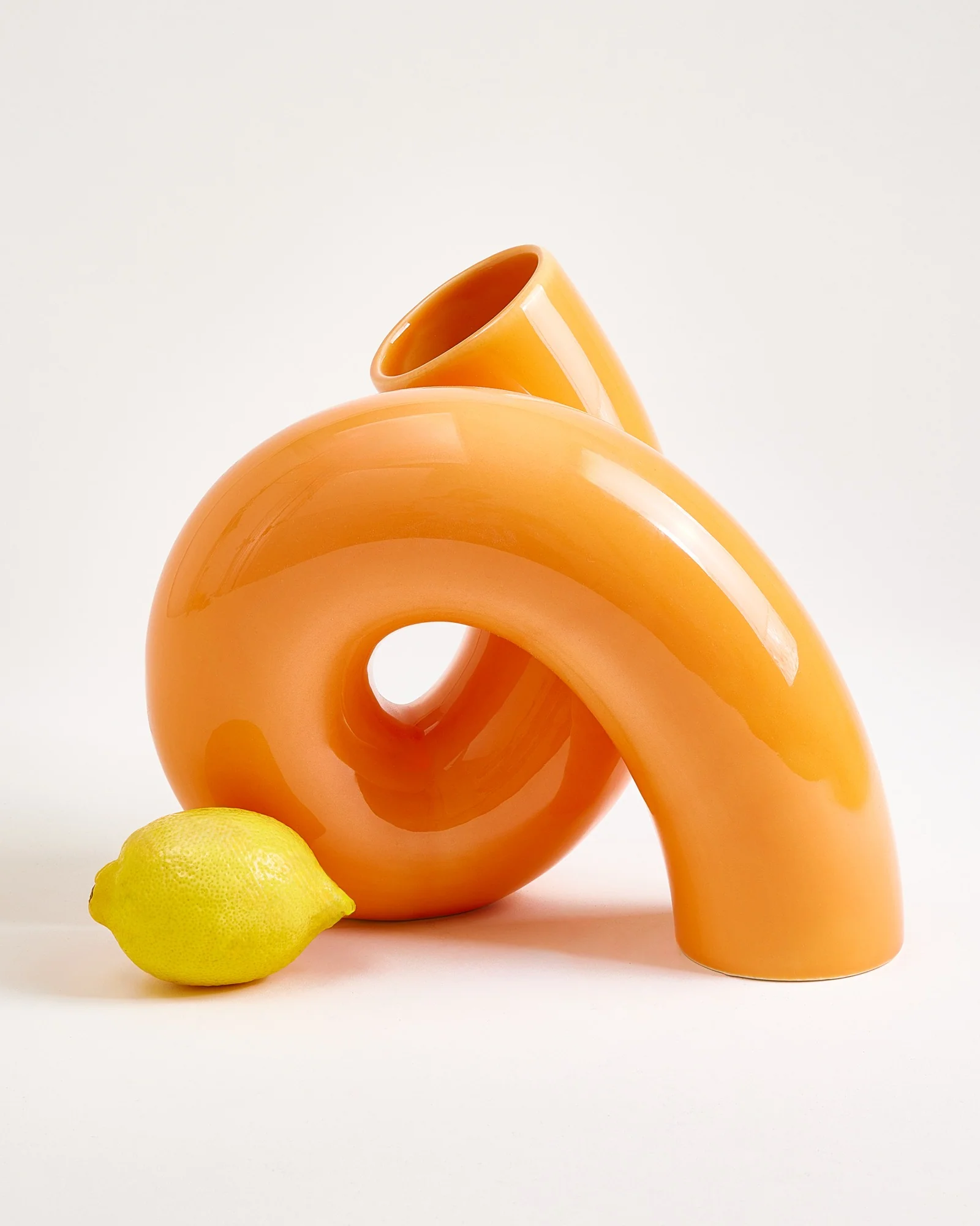 MaM x Ju Schnee Vase L orange - Image 3