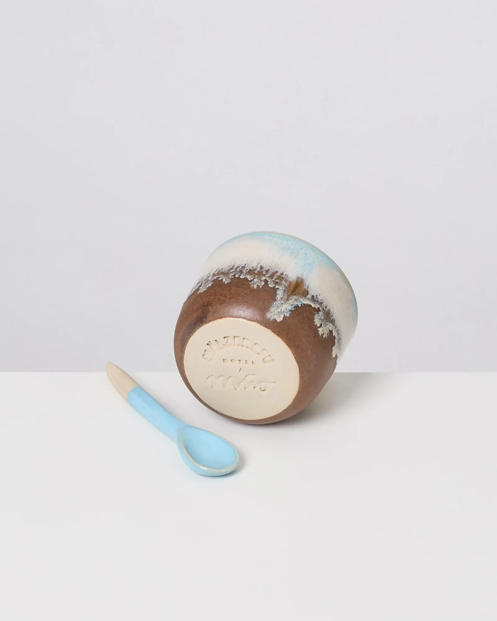 MaM x Mälzer&Fu Becher klein & Löffel hellblau braun - Image 3