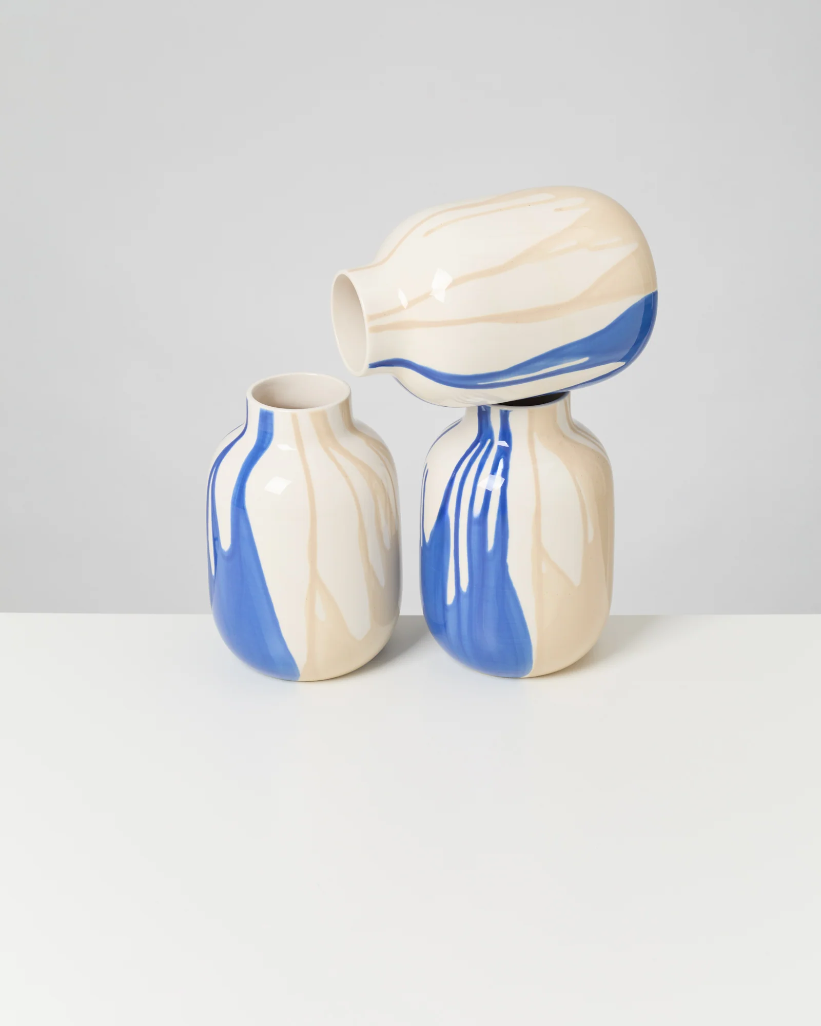 Nuno Vase M drip sand blau - Image 7